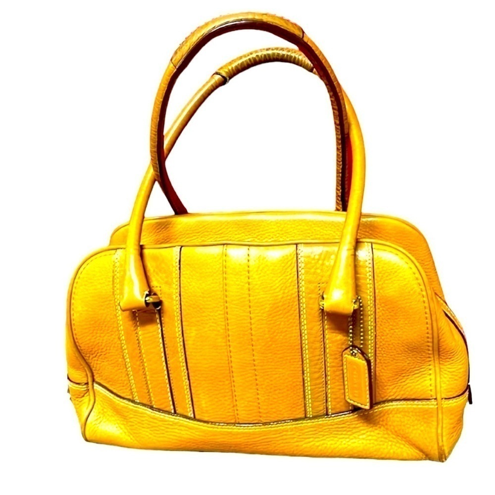 Coach leather shoulder purse in camel color